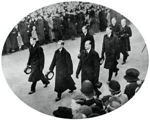 Hertugen af York og hans brødre i King George Vs begravelsesoptog, 1936, 1937 af Unbekannt