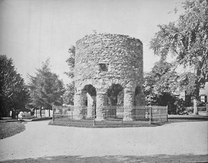 The Old Norse, Tower, Newport, R.I., c1897. af Unbekannt