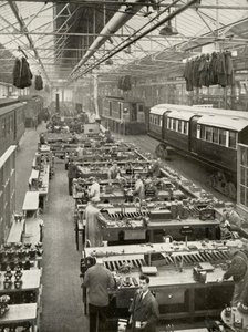 Overhalingen af underjordisk rullende materiel ejet af London Passenger Transport, 1935-36. af Unbekannt