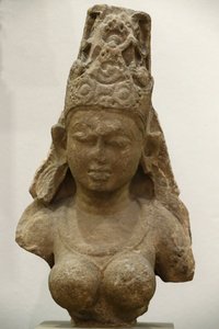 Victoria and Albert Museum. nisse. 800-900. Pratihara periode. sandsten. Centralindien (Madhya Pradesh). Det Forenede Kongerige af Unbekannt