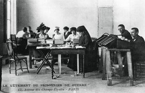Krigsfangens tøj, Champs-Élysées, Paris, Første Verdenskrig, 1914-1918 af Unbekannt
