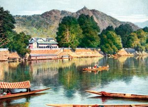 Jhelum-floden og klubhus i Srinagar, Indien, begyndelsen af det 20. århundrede af Unbekannt