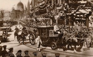 Deres Majestæter Sølvjubilæum 1910-1935. Foredragsholderen Træner i Det Kongelige Optog af Unbekannt