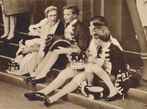 Træt ud, 1937 af Unbekannt