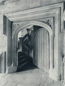Waynfletes North Door, med trappen fra det syttende århundrede til Upper School og Antechapel, 1926 af Unbekannt