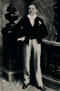 Winston Churchill ved Harrow, c1887, 1945. af Unbekannt