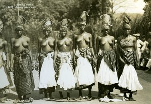 Kvindedansere, Sierra Leone, 20. århundrede af Unbekannt