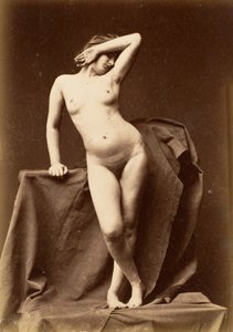 [Ung kvinde, nøgen, forfra med hånd over ansigt], 1860