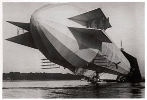 Zeppelin LZ3, købt af den tyske hær og blev betjent som Z1, 1906 1933 af Unbekannt