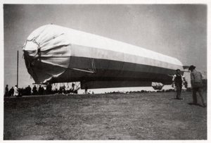 Zeppelin LZ 5 i Goeppingen, Tyskland, 1909 1933 af Unbekannt