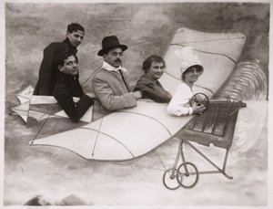 Kunst. Fotografering. Folk på et fly. Foto i en messe, Ungarn af Unbekannter Künstler