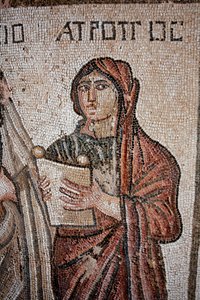 Atropos - En af de tre skæbner repræsenteret med en åben rulle, hvorpå Achilles liv var indskrevet - Detalje fra panelet, der repræsenterer Achilleus