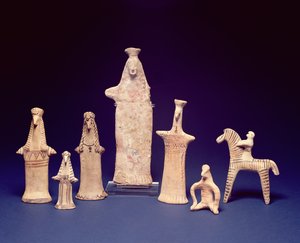 Boeotian Group: Stående, hugsiddende figurer og en rytter, ca. 600-550 f.Kr. (malet terracotta) af Unbekannt