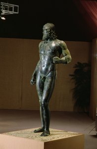 Bronzesoldat, hentet fra havet ved Riace, Sicilien, 5. århundrede f.Kr af Unbekannt