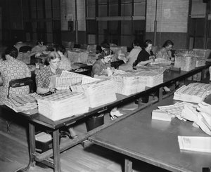Bureau Of Engraving Workers (s/h foto) af Unbekannt