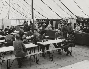 Kantinetelt, Weybourne Summer Camp, april 1954 (s/h-foto) af Unbekannt