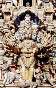 Dekorative detaljer af hinduistisk tempel, Colombo, Sri Lanka af Benjamin Baud