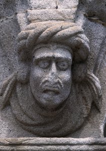 Detalje af en frise på en historisk bygning på Republic Square (Praca da Republica) i Viana Do Castelo. Portugal af Benjamin Baud