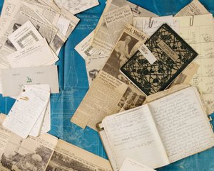Gruppe af arkivmaterialer, herunder korrespondance, avisudklip, tegninger, patenter, forelæsningsmaterialer og ovnmodeller; af Unbekannt