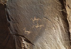 Jagtscene, helleristning, Ledge Ruin, Canyon de Chelly National Monument, Navajo Indian Reservation, Arizona, USA (foto) af Benjamin Baud