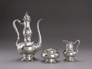 Hamret kaffeservice: Kaffekande, ca. 1900-1910 af Unbekannt