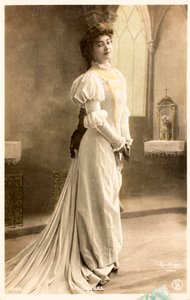 Gammelt postkort/Yvonne Dubel (1881-1958)/Skuespillerinde af William M. Timlin