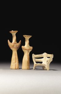 Psi-type kvindelig idol, Tau-type kvindelig idol og model af en trone, 1400-1200 f.Kr. af Unbekannt