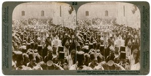 Påskeoptog af den græske patriark, ind i Den Hellige Gravs Kirke, Jerusalem, 1903. af Underwood and Underwood