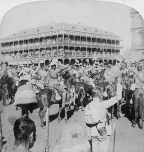 Feltmarskal Lord Roberts og stab jubler over dronningen, Pretoria, Sydafrika, 5. juni 1900. af Underwood and Underwood