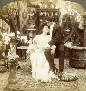 George beundrer Ethels smukke teint. af Underwood and Underwood