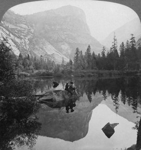 Udsigt over Mirror Lake, ser mod Mount Watkins, Yosemite, Californien, USA, 1902 af Underwood and Underwood