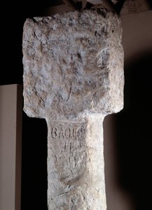 Afrikansk kunst: detalje af en besiddelsessøjle kendt som Saint Augustine erige af den portugisiske opdagelsesrejsende Diogo Cao (eller Diego Cam) i det sydlige Angola. 1486. Lissabon, Nationalmuseet for oldtidskunst af Unknown artist