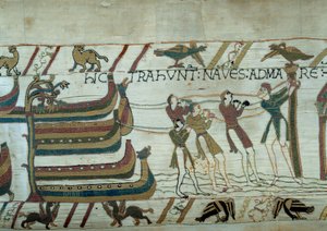 Erobringen af England af hæren af hertugen af Normandiet Vilhelm Erobreren (1027-1087): knapt byggede skibe sættes til søs Detalje af Bayeux-tapetet eller Broderi af Dronning Mathilde af Unknown artist