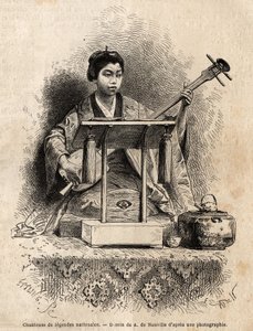 En sanger af nationale legender, der spiller shamisen for at akkompagnere sin sang, sidder bag sit skrivebord. Indgravering til illustration af rejsen til Japan i 1863-1864 af Aime Humbert, minister for Det Schweiziske Forbund, i "Le tour du monde, nouveau af Unknown artist