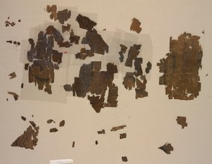 Fragmenter med vingede løver i rundeller af Unknown artist
