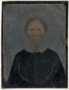 [Portræt af kvinde] af Unknown artist
