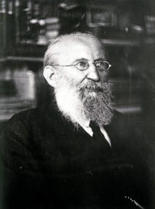 BERNSTEIN Eduard (1850-1932), tysk politiker og socialistisk teoretiker af Unknown photographer