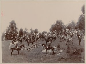 Britiske og indiske ryttere ved et møde i Ootacamund-jagten af Unknown photographer