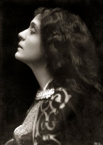 Eleonora Duse - portrætprofil af Unknown photographer