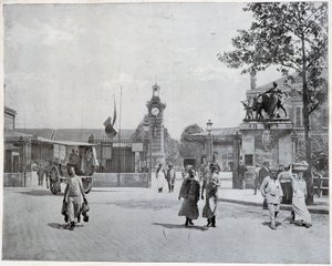 Indgang til slagterierne i La Villette af Unknown photographer
