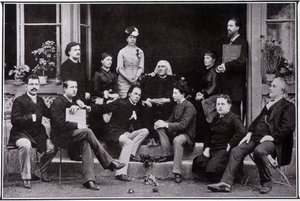 Franz Liszt (1811-1886), i Weimar, i kredsen af hans yndlingselever. af Unknown photographer