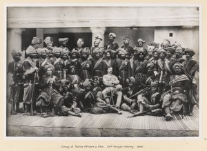 Gruppe af indfødte officerer og mænd, 20. Punjab-infanteri af Unknown photographer