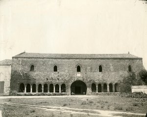 Palazzo della Ragione, Pomposa kloster, Emilia-Romagna, Italien, ca 1890 af Unknown photographer