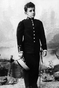 Portræt af Alphonse Leon Ferdinand de Bourbon (1886-1941), kendt som Alfonso XIII, konge af Spanien. af Unknown photographer