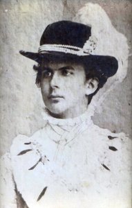 Portræt af Ludwig II af Bayern (1845-1886) med hat, Anonym . fotograf. Bayersk administration af statspaladser, haver og søer af Unknown photographer