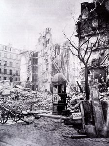 De store værker i Paris: hjørnet af Rue Royal og Rue du Fbg St. Antoine af Unknown photographer