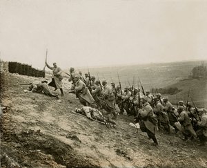 Krigen 14-18 (1914-1918) - Propaganda - Fotografisk stereoskopisk glasplade LSU (L.S.U. La Stereoscopie Universelle) redigeret i 1914: fjernelse af den store udløber af Notre-Dame de Lorette (Ablain-Saint-Nazaire kommune - Ablain Saint Nazaire, Pas-de-Cala af Unknown photographer