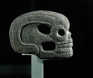 Votivøksehoved, sen klassisk periode (sten) af Veracruz Veracruz