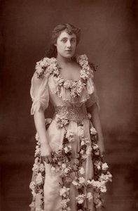 ""Julia Neilson (1868-1957) englantilainen näyttelijä. (woodburytype) af W. and D. (after) Downey