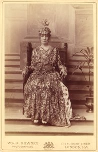 [Sarah Bernhardt som kejserinde Theodora i Sardous "Theodora"].